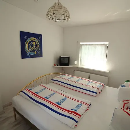 Ferienhaus Seefrieden 萨斯尼茨
